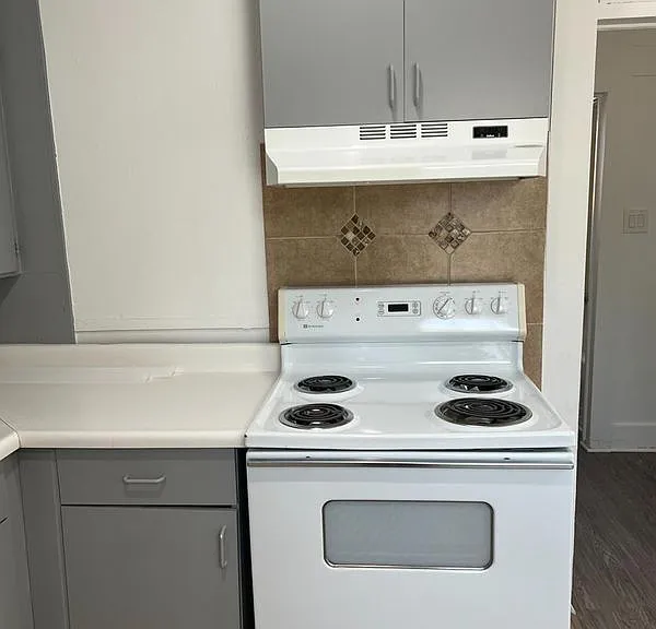 184 Elm St #1 — Photo 9