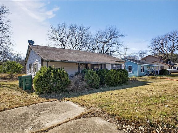 3rd image of 2512 Bridge St