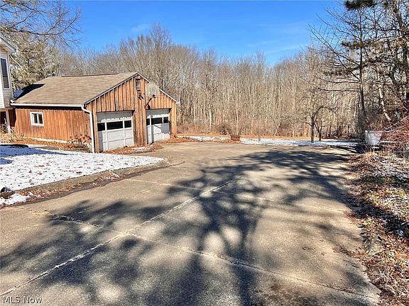 2nd image of 505 Portage Trail Ext W