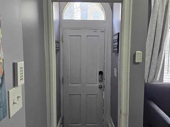 4th image of 825 N Collington Ave
