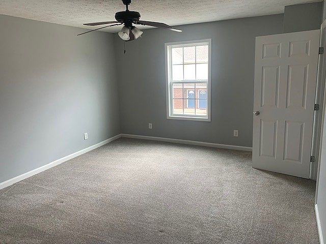 1st image of 820 Professional Park Dr APT 1-C