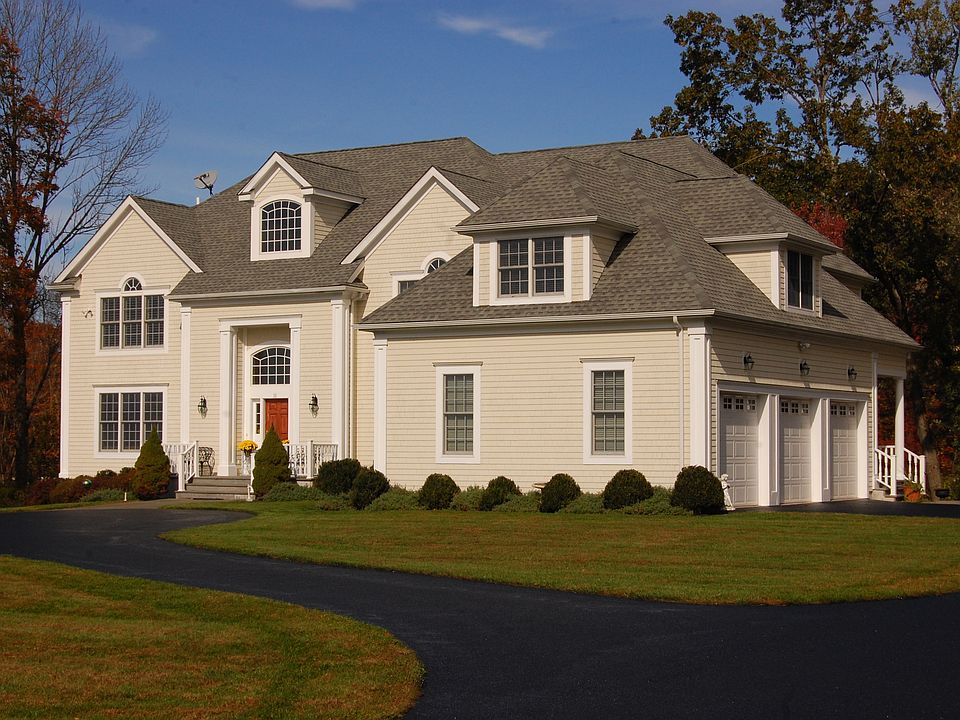 1st image of 11 Tillman Ln