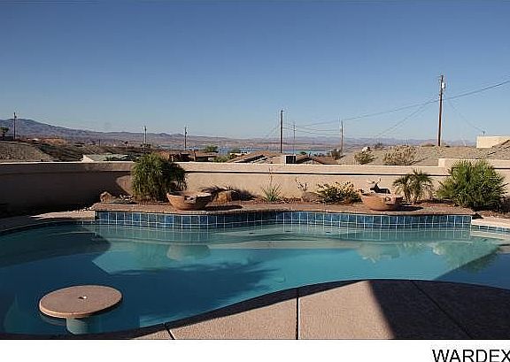 5th image of 3001 Bowie Dr