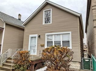 548 W 32nd St, Chicago, IL 60616