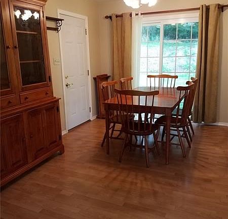 5th image of 328 Byron Cir