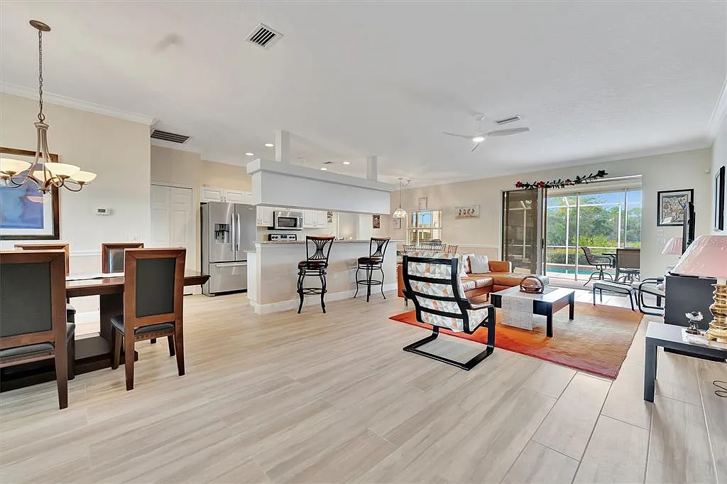2 bed, 2.0 bath, 1838 sqft, $4,500 — Photo 4