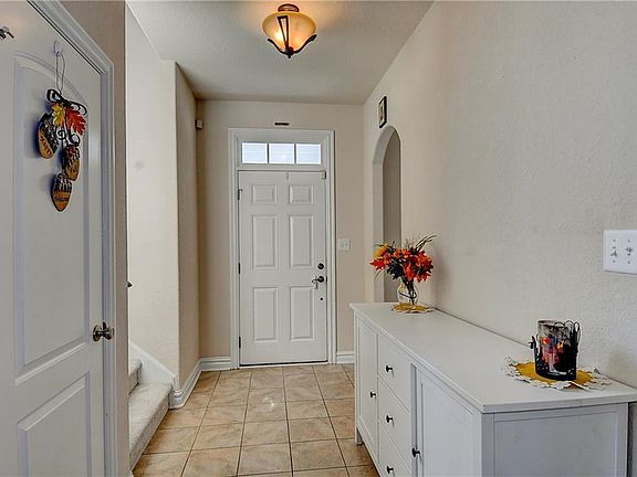 3rd image of 501 Beagle Gap Ct