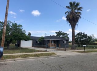 21 E Garrett Ave, Fresno, CA