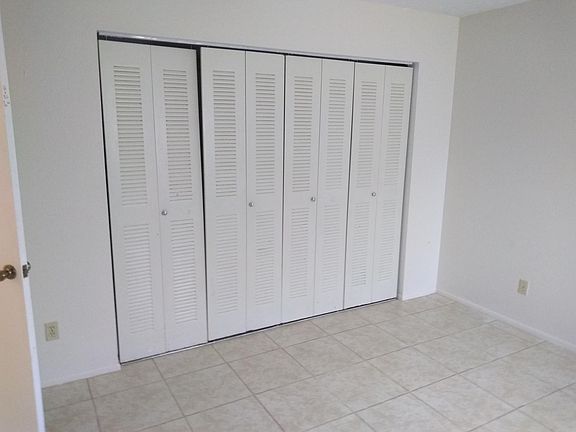 4th image of 5175 SE 31st St APT C