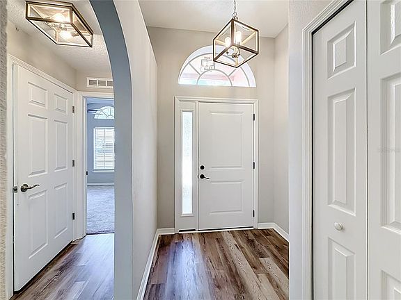 3rd image of 31806 PARKDALE DRIVE