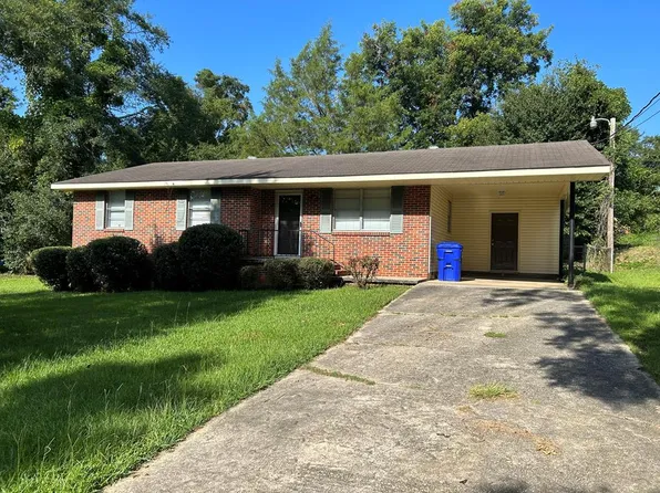 913 Park St, Troy, AL 36081