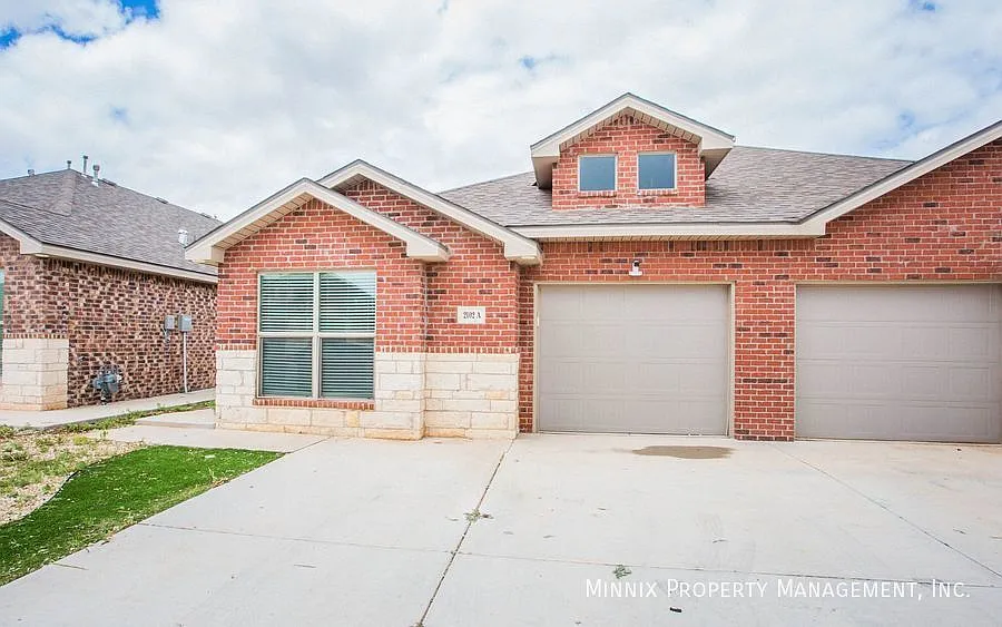 2102 Langford Ave #A