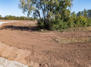 1641 Founders St #21, Neenah, WI 54956