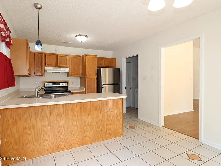 172 Baytree Dr — Photo 6