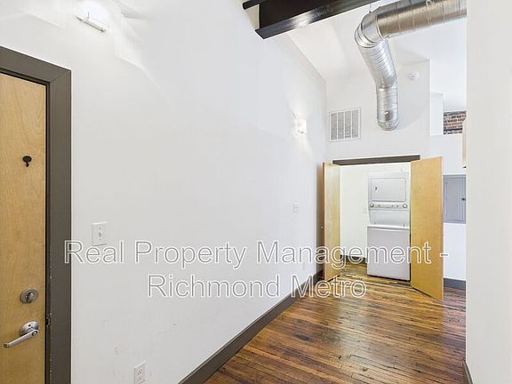 2nd image of 1322 W Broad St APT 3F