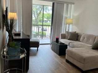 7835 Lakeside Blvd APT 923, Boca Raton, FL 33434