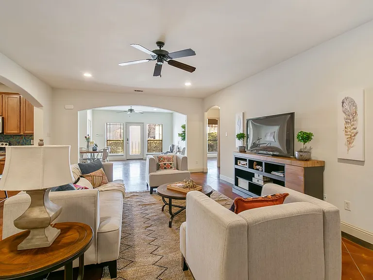 3120 Rogers Ave — Photo 9