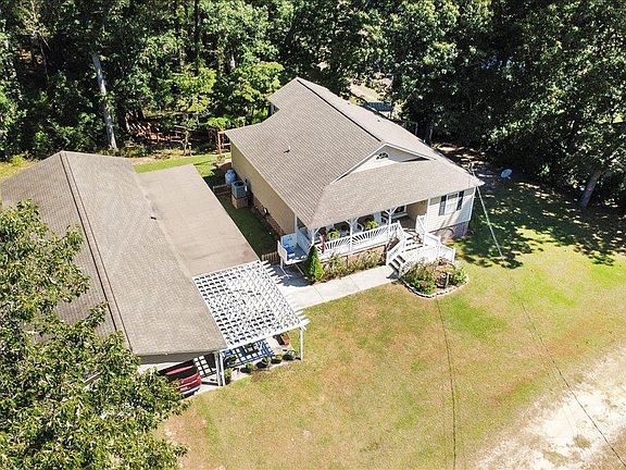 5th image of 8004 High Ridge Pl.