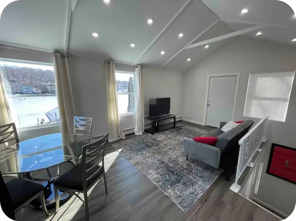 45 W River Styx Rd #B, Hopatcong, NJ 07843