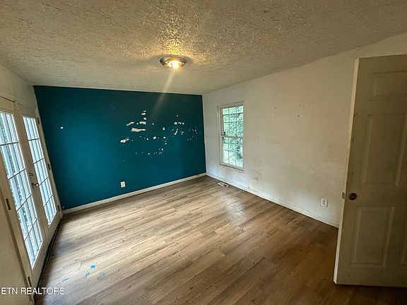 5th image of 4007 Garden Dr