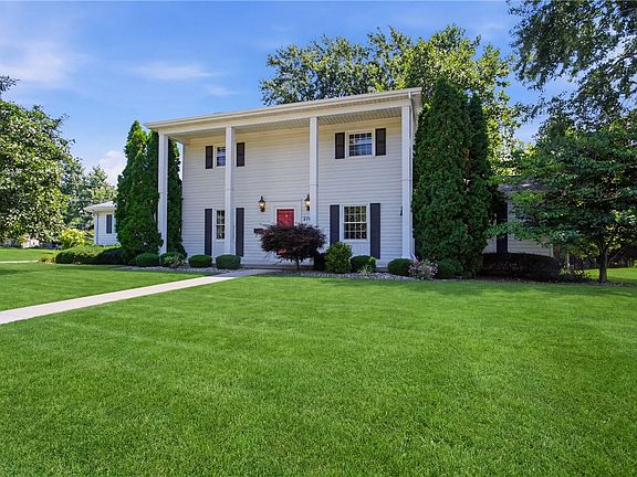 2nd image of 2101 Reynolds Dr