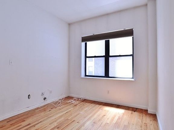 5th image of 52 W 14th St APT 7B