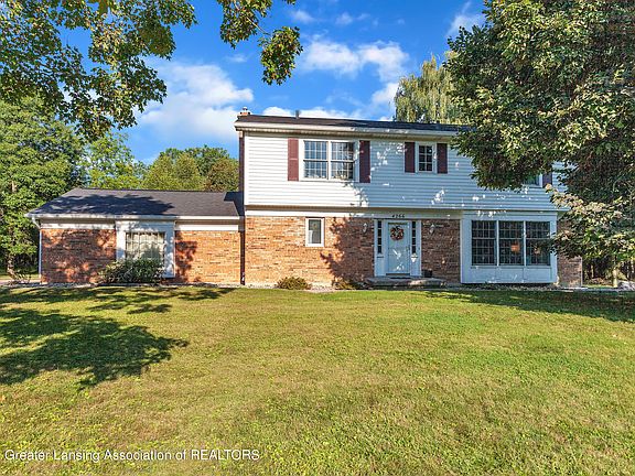 4th image of 4266 Manitou Dr
