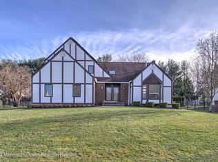 18 Jennifer Ct, Marlboro, NJ 07746