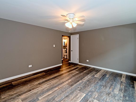 4th image of 9936 S Walden Pkwy