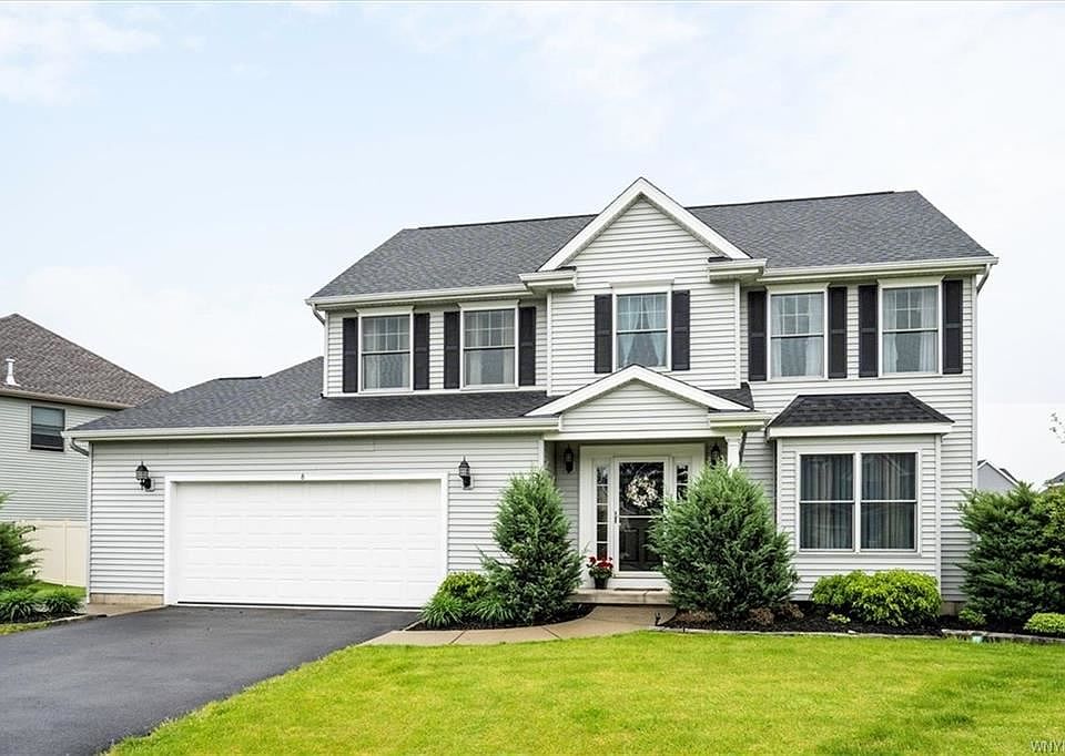 1st image of 6 Silent Meadow Ln