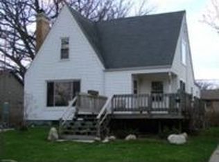 312 Mastodon Dr, Ingleside, IL 60041