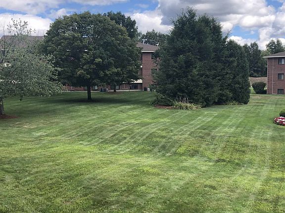 4th image of 125 Abbott Farm Ln #125