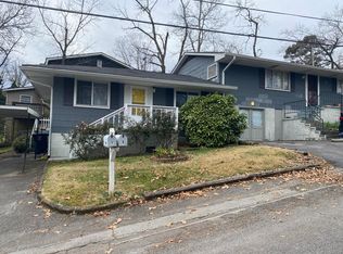 916 S Crest Rd, Chattanooga, TN 37404