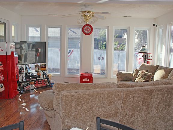 2nd image of 106 Amanda St
