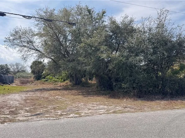 480 Redwing St, Lehigh Acres, FL 33974
