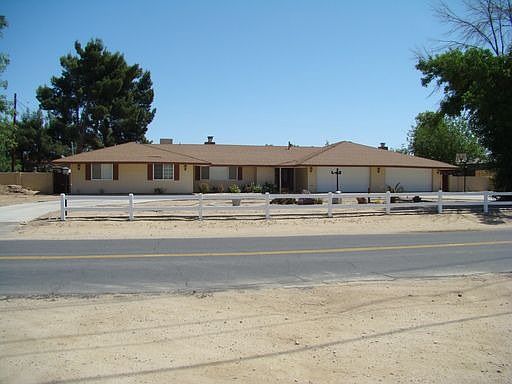 2nd image of 14715 Riverside Dr