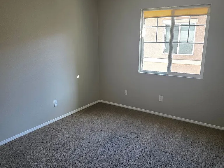 40235 Ayer Ln — Photo 14