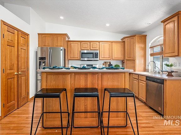 5th image of 3991 N Bayou Ln