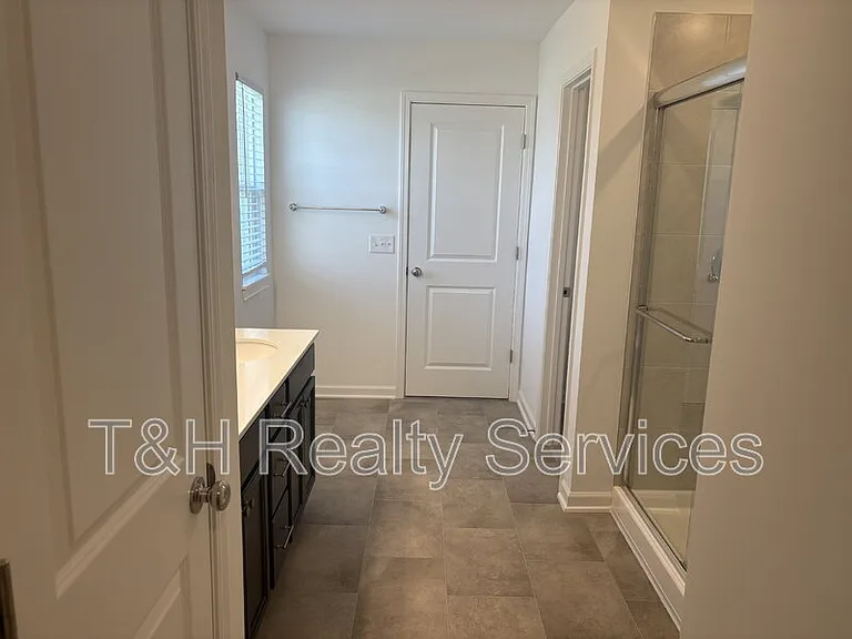 354 N Grand Oak Dr — Photo 29