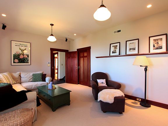 Expansive Media Room