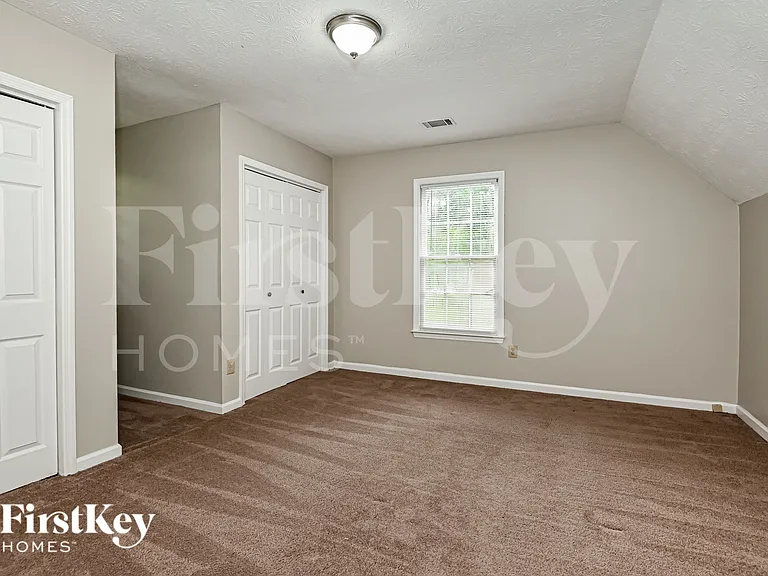 3900 Hadley Farm Dr — Photo 16