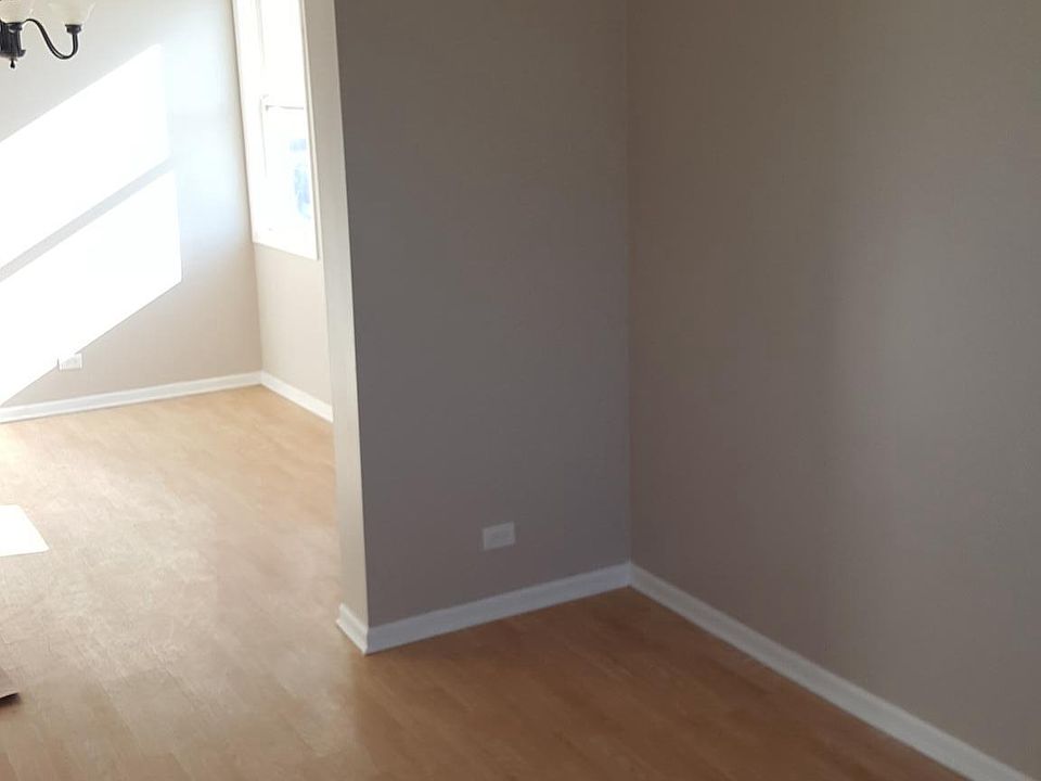 2nd image of 6243 S Racine Ave #1
