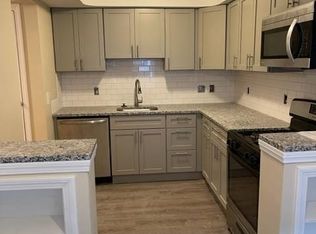 2664 Mayfield Rd APT 4, Cleveland, OH 44106