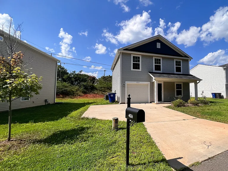 4024 Gibb Ct — Photo 2