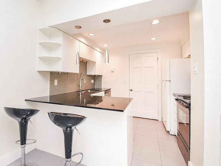 1829 Augusta Dr #31 — Photo 9