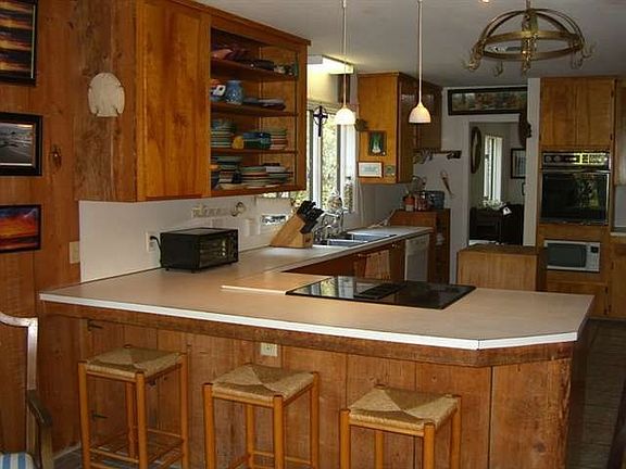 4th image of 105 Parker Dr
