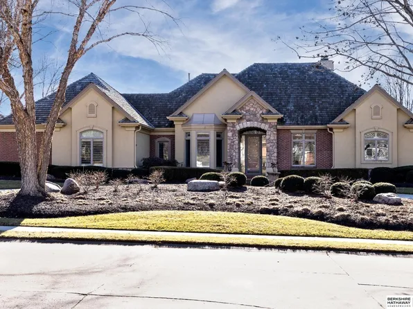 13251 Hamilton St, Omaha, NE 68154