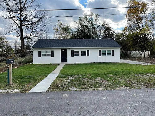 1855 Tanis Dr Photo 1