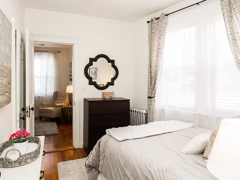191 Kent St #1 — Photo 16