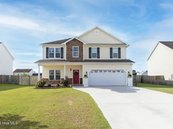 102 Landover Drive, Richlands, NC 28574